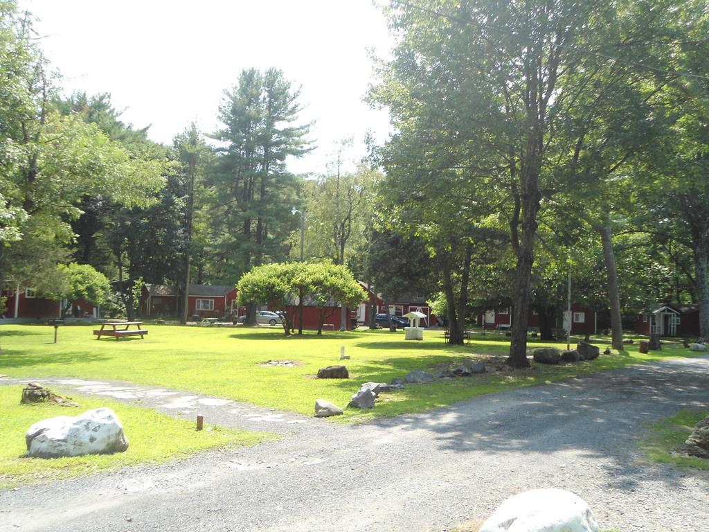 Flower Field Inn And Cottages Stroudsburg Esterno foto