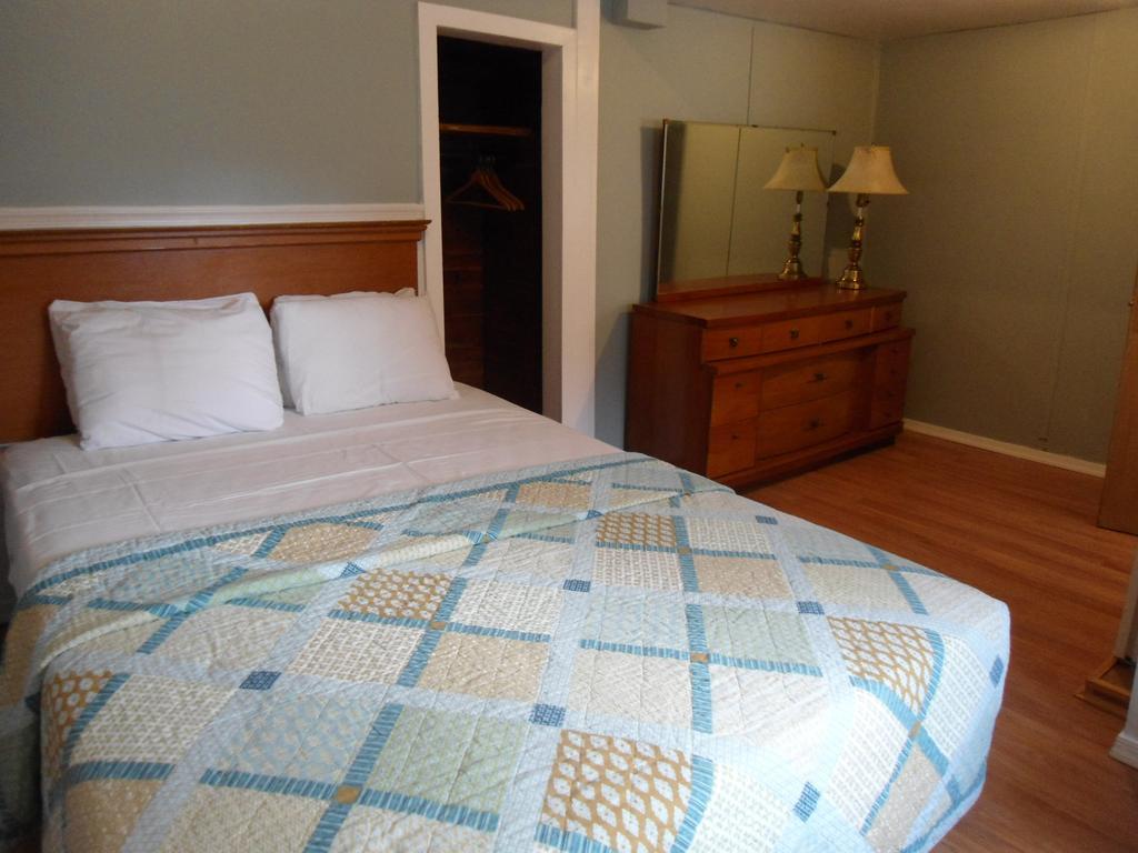 Flower Field Inn And Cottages Stroudsburg Esterno foto